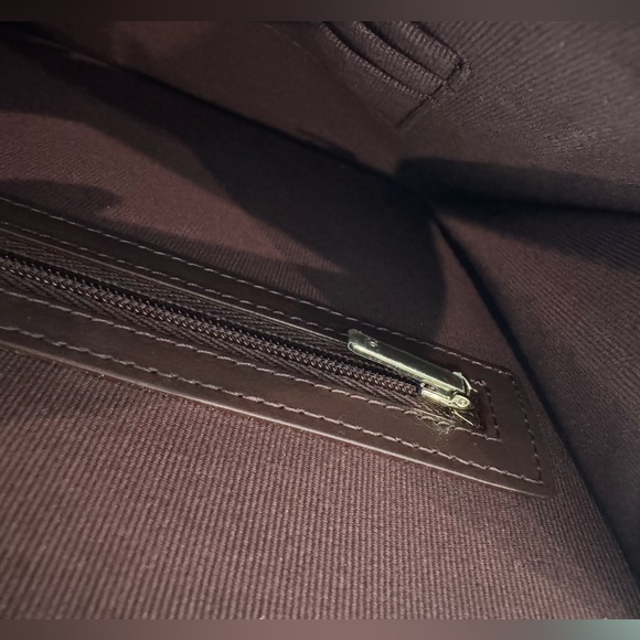 Chanel Caviar Quilted Black Pouch Case Clutch - Picture 3 of 10